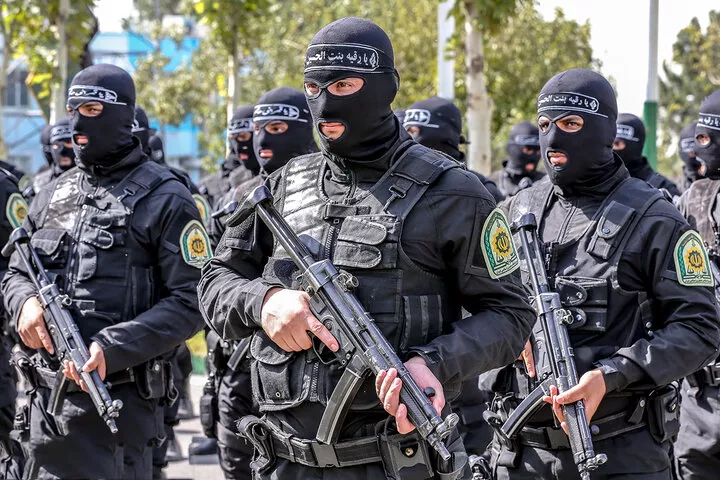 امام جمعه فراشبند: همکاری و مشارکت مردم با پلیس، بسترساز امنیت پایدار در جامعه است. اقتدار پلیس در گرو ارتباط مؤثر با مردم است